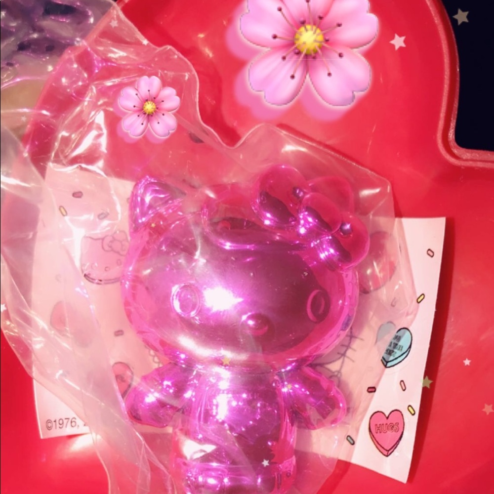 Hello Kitty Collectible Figure Valentines 2020